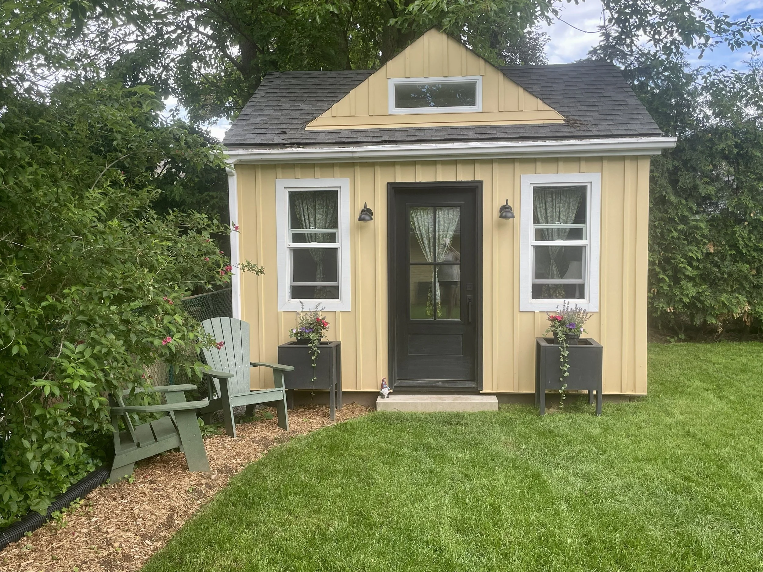 200 square foot tiny/garden home in Burlington, Ontario with electricity, radiant floor heating and A/C