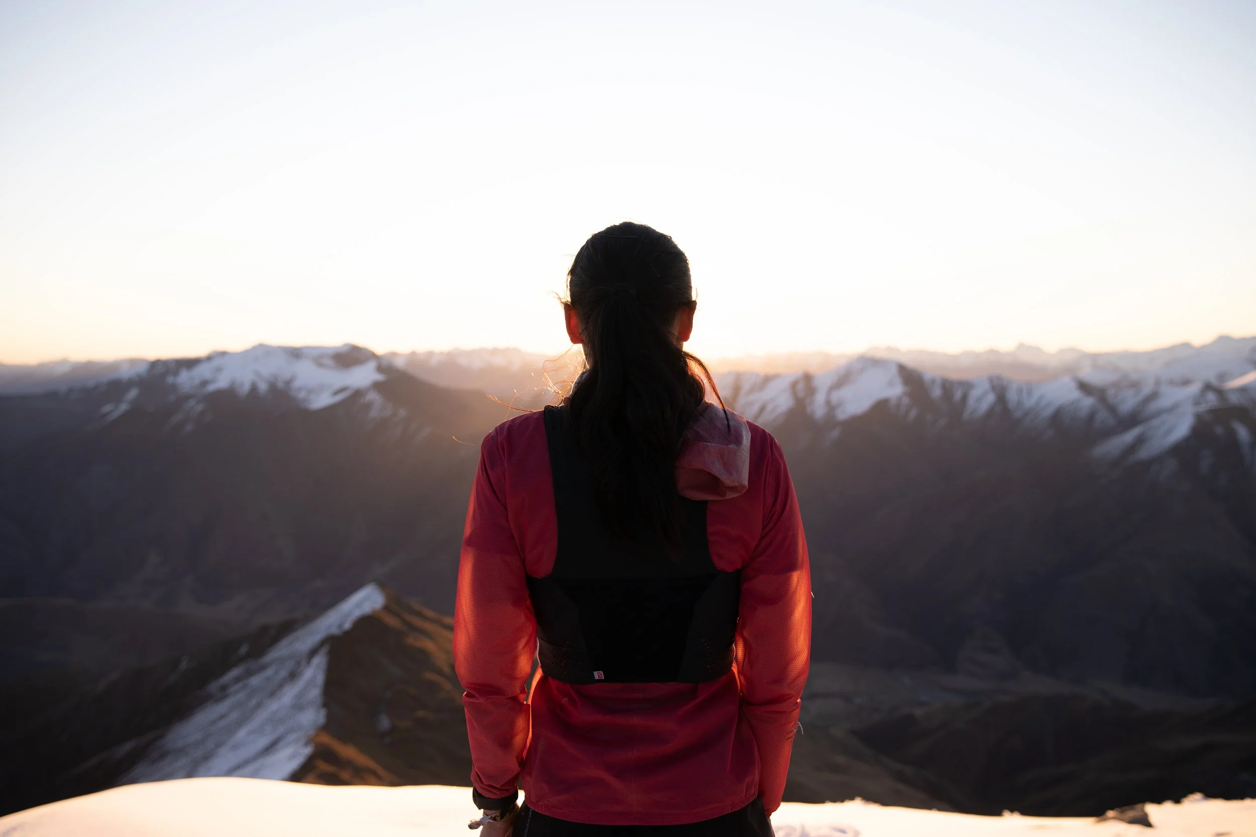 Athlete portrait photography in a high alpine New Zealand landscape, capturing focus, endurance and adventure.