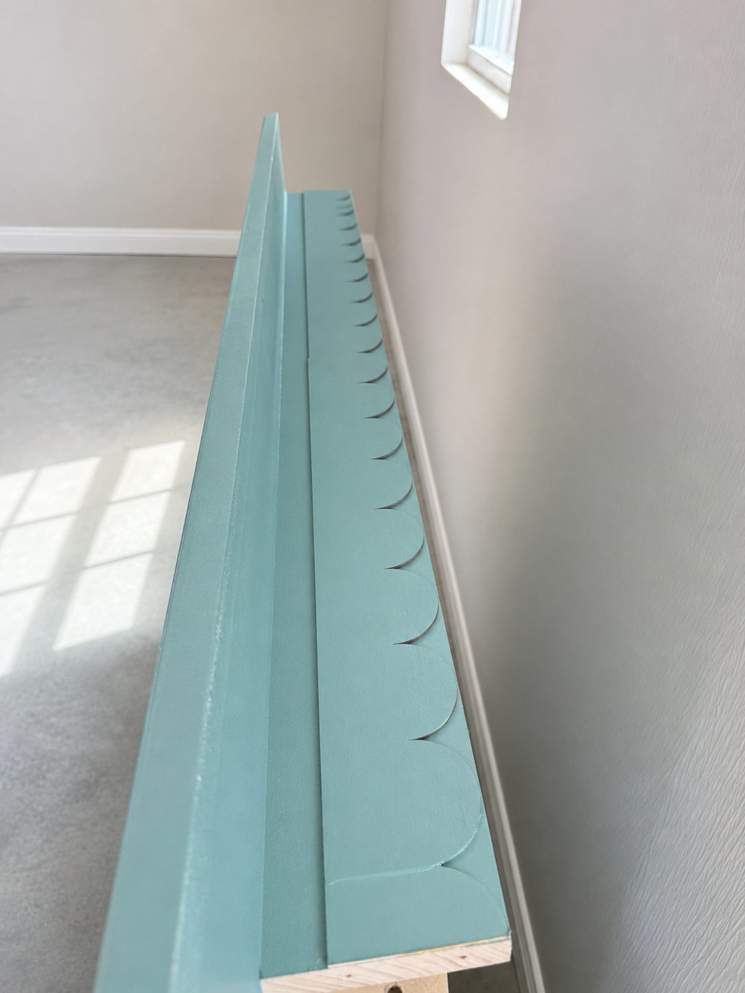 Custom light blue mahjong tabletop with scalloped overlay edge