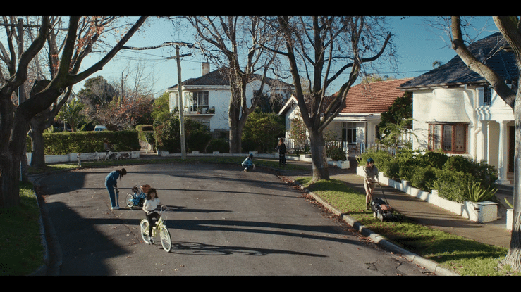 COURTNEY BARNETT 'Rae Street'