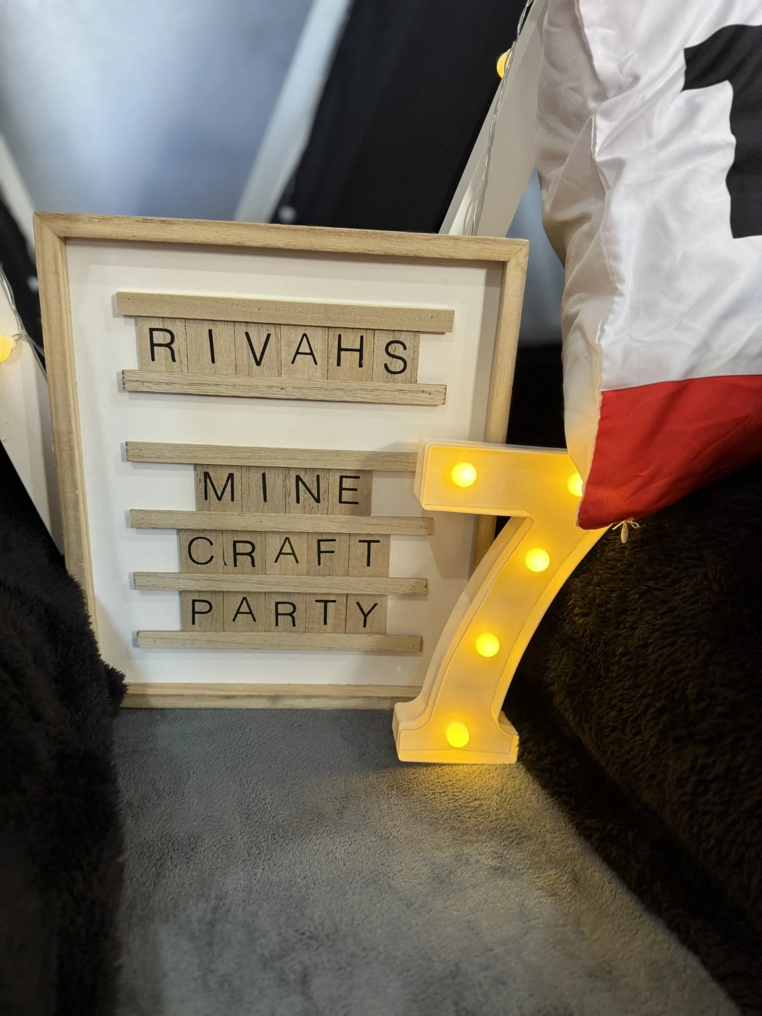 Wooden Sign & 7 Light