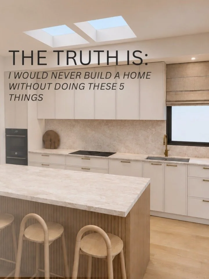 Let&rsquo;s talk about the things that can go VERY wrong before you even pick up a hammer&hellip; 👀

Choosing finishes from a 10cm sample and hoping they magically work together. 🤯

Looking at a 2D plan and thinking, &ldquo;Yep&hellip; I can totall