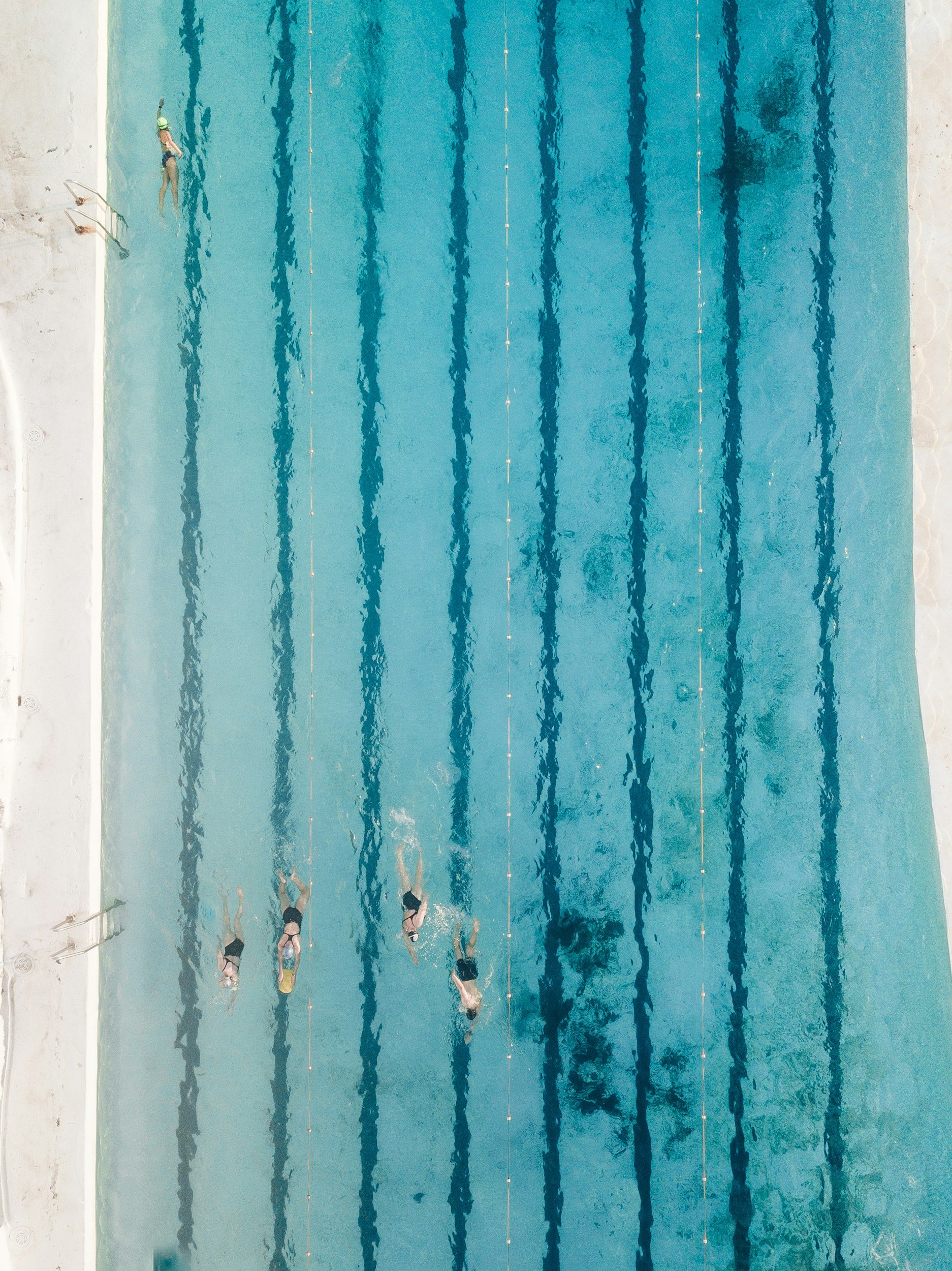 Gruppenschwimmtraining , 50m Bahn , Kraulen , Techniktraining