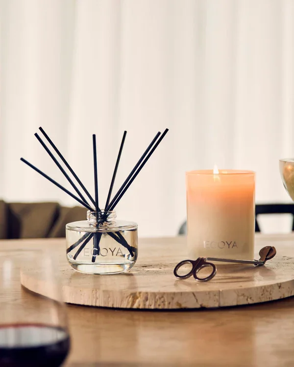 ecoya-lifestyle-diffuser-3-2048x2560_637cf442-3a9c-475c-b84c-e8224c231572.webp