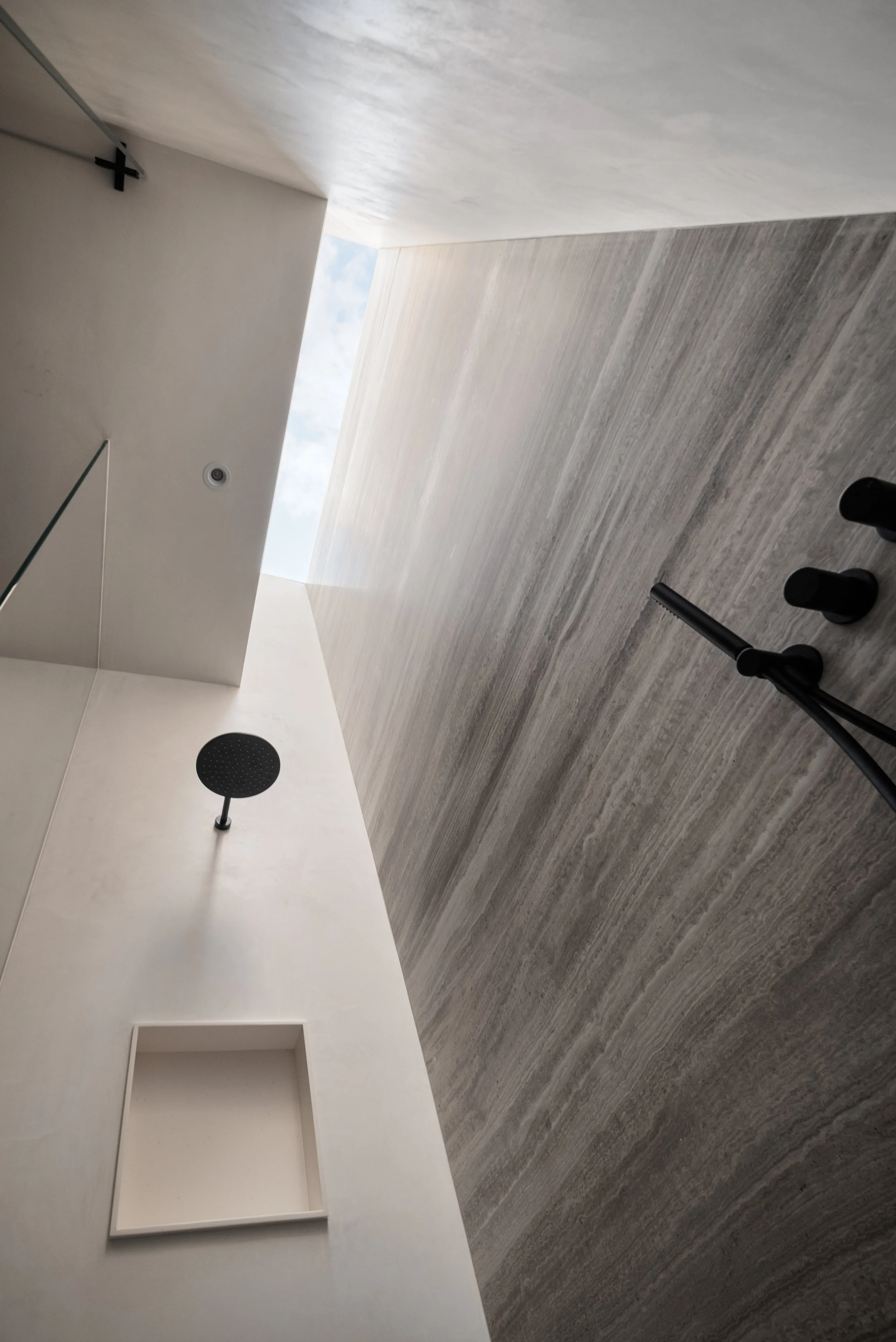 Bathroom 4 Skylight.jpg