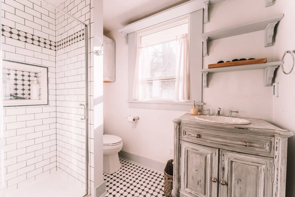 Upstairs bathroom