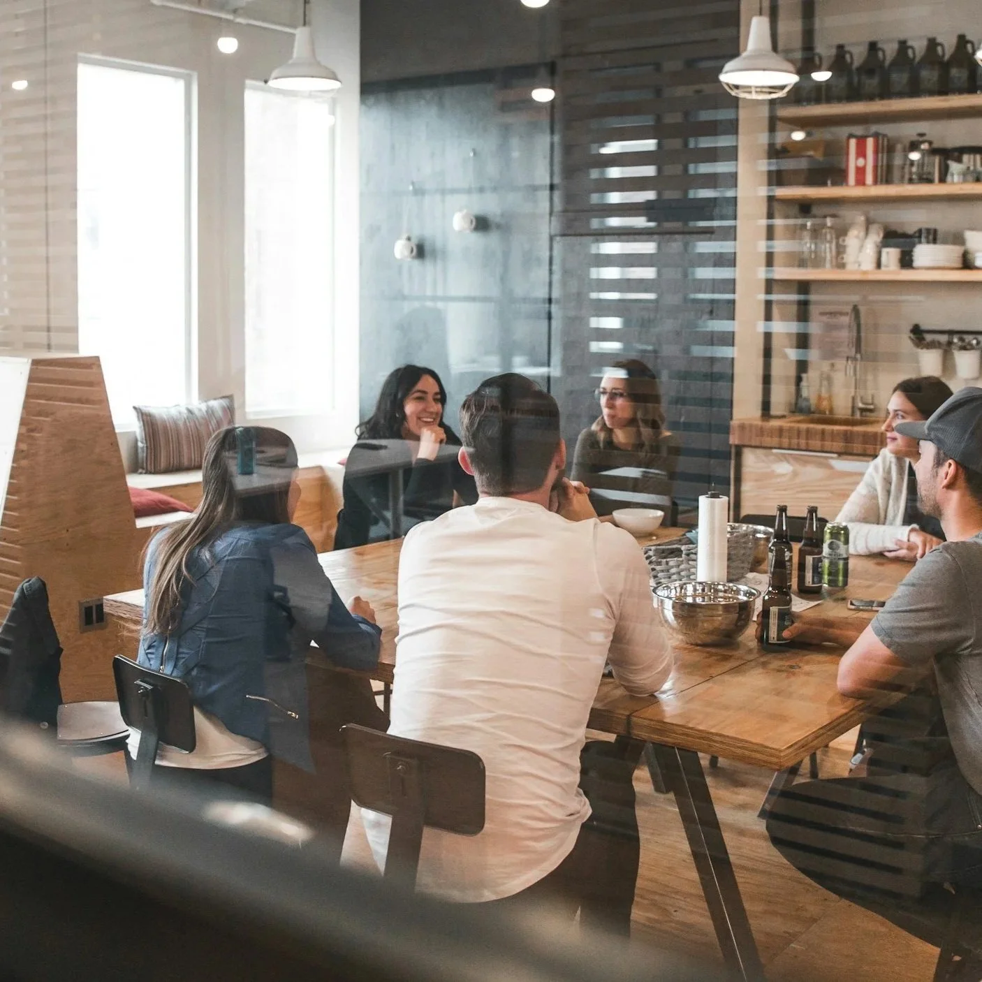 What Regular Commercial Pest Maintenance Prevents in Retail and Office Spaces