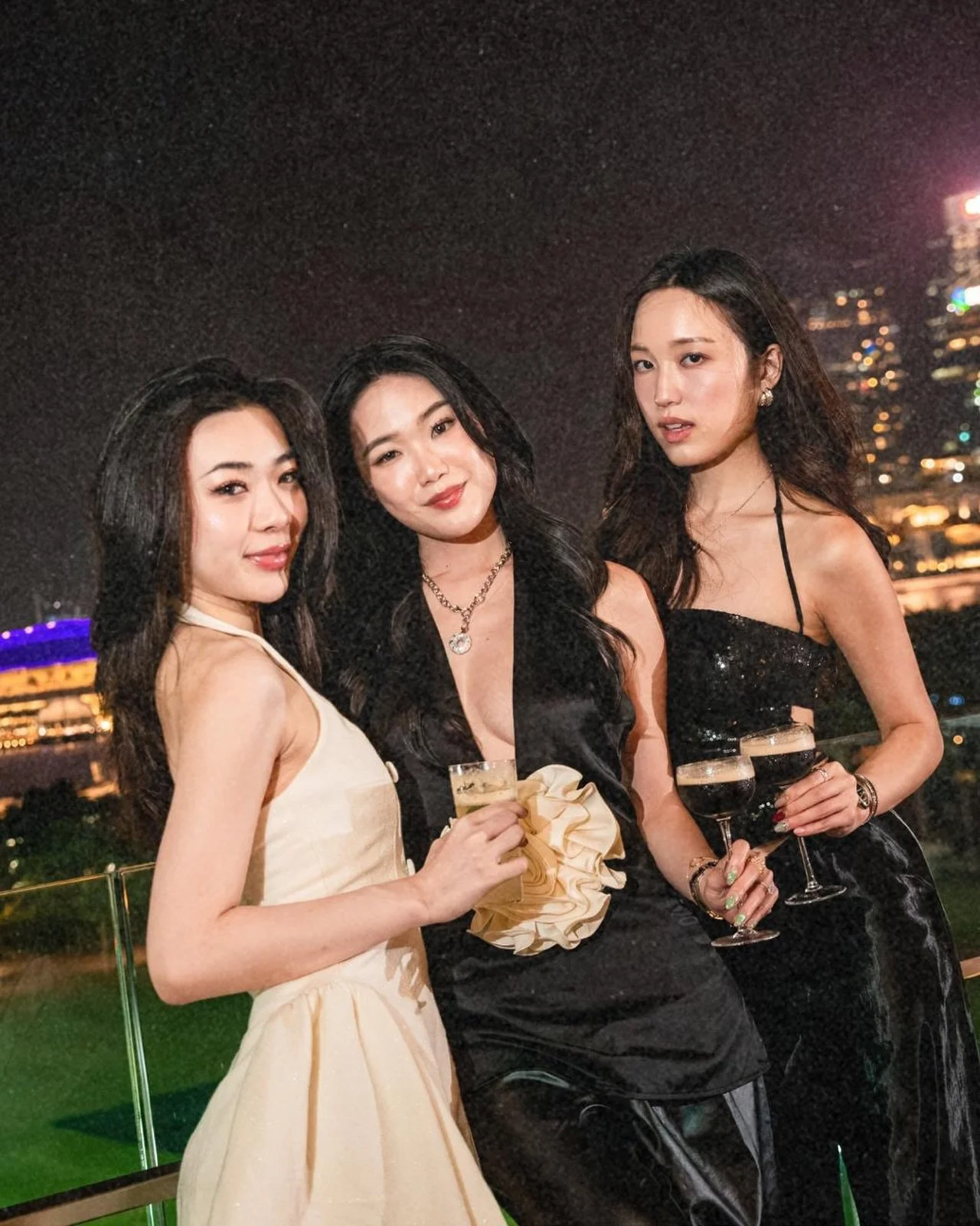 Friday looks better from up here. ✨

Drinks in hand, skyline in sight, and the weekend just getting started. Join us at Xava Skybar tonight and stay on as the DJs take over after dark.

Reservations via the link in bio.