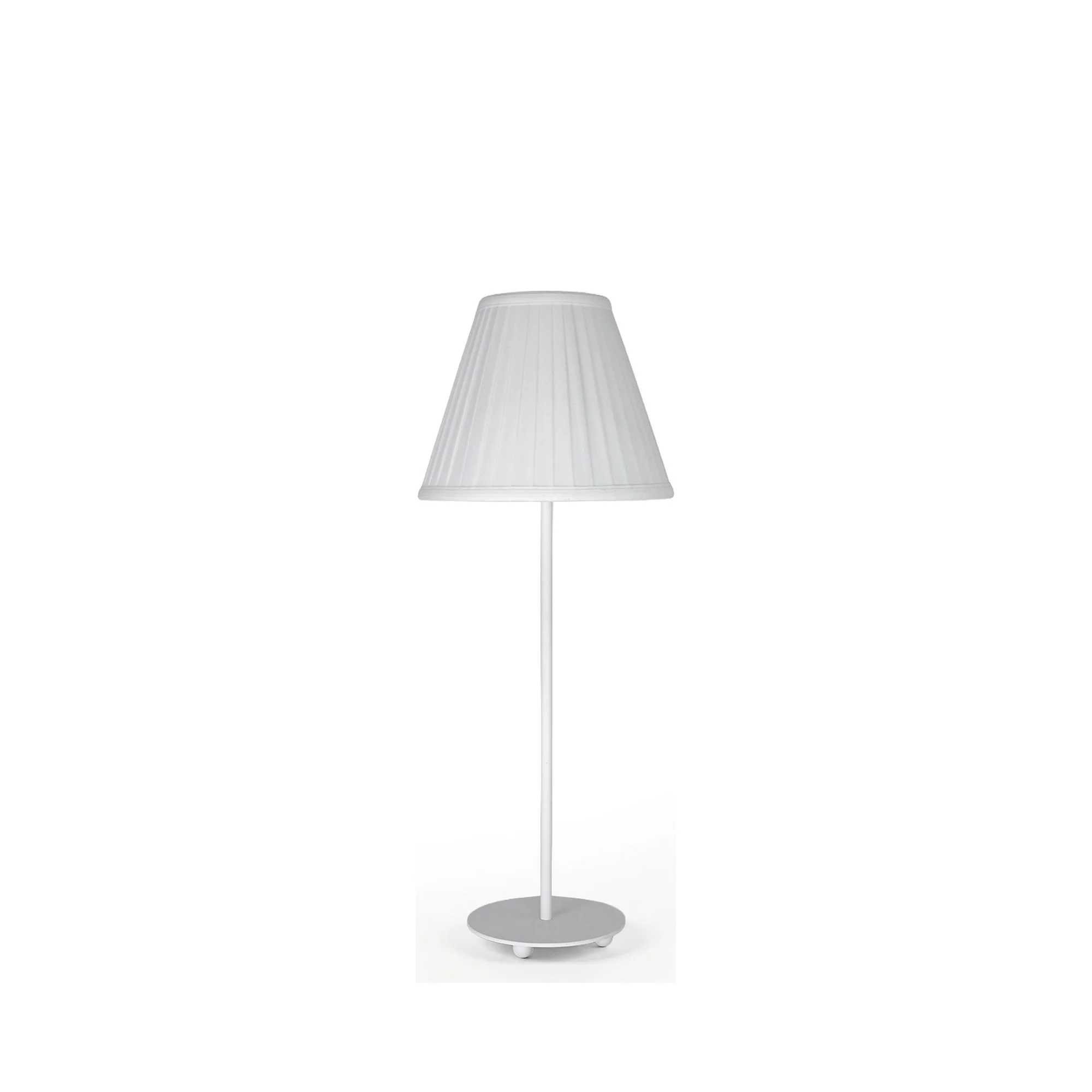 white-lamp-with-white-pleated-shade-01.jpg