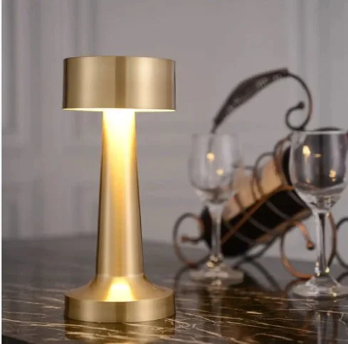 table-lamp-gold-flat-battery-operated-05.jpg