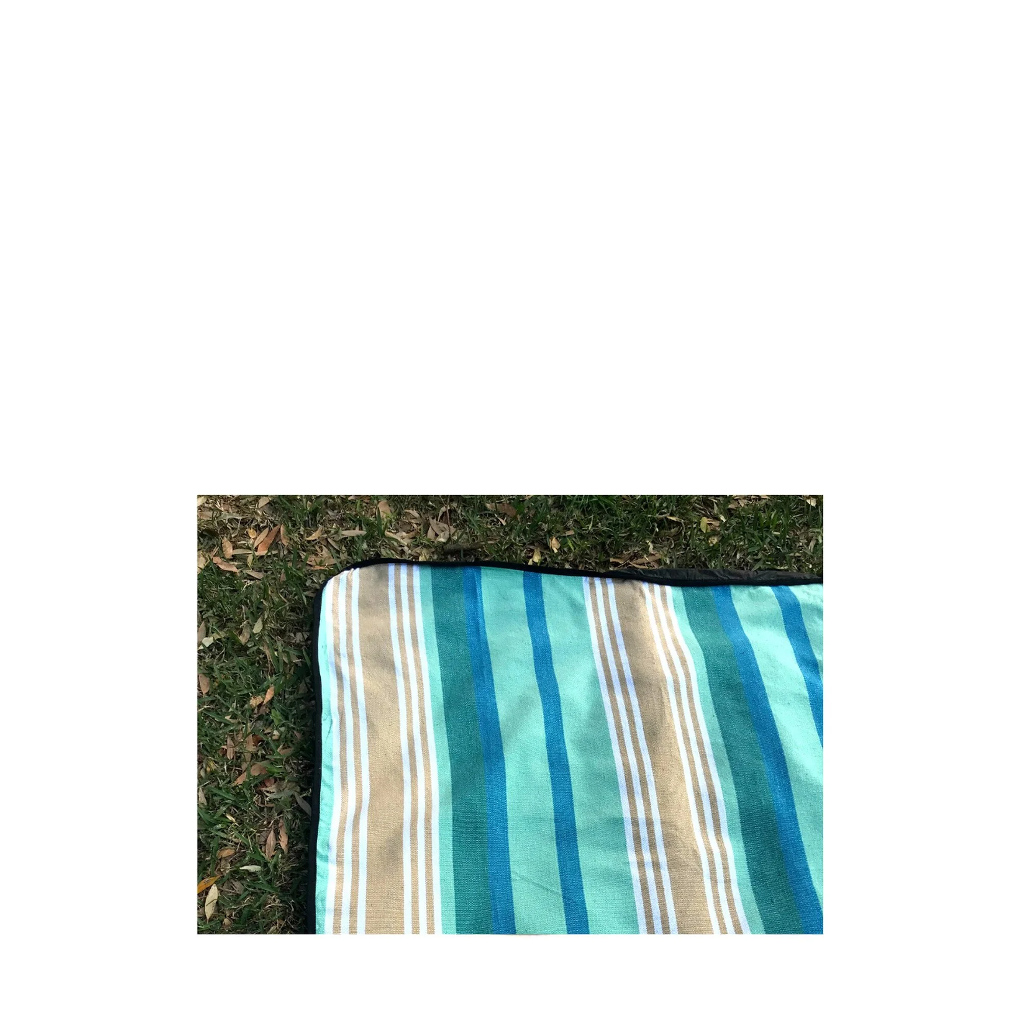 picnic-rug-striped-03.jpg