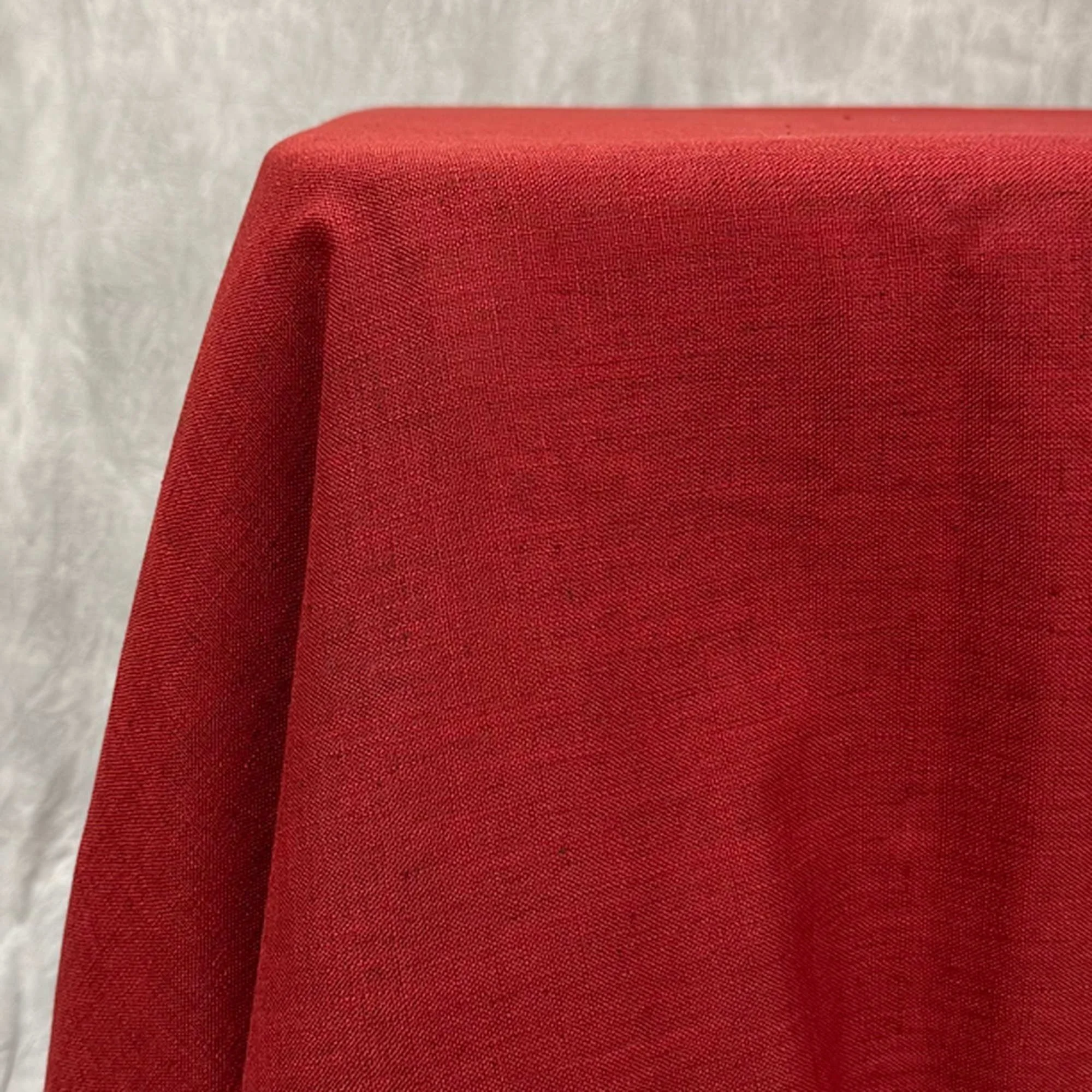 ruby-linen-mix-tablecloth-03.jpg