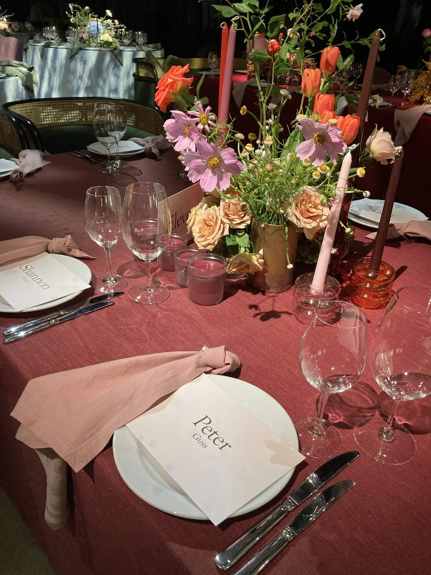 claret-linen-mix-tablecloth-02.jpg