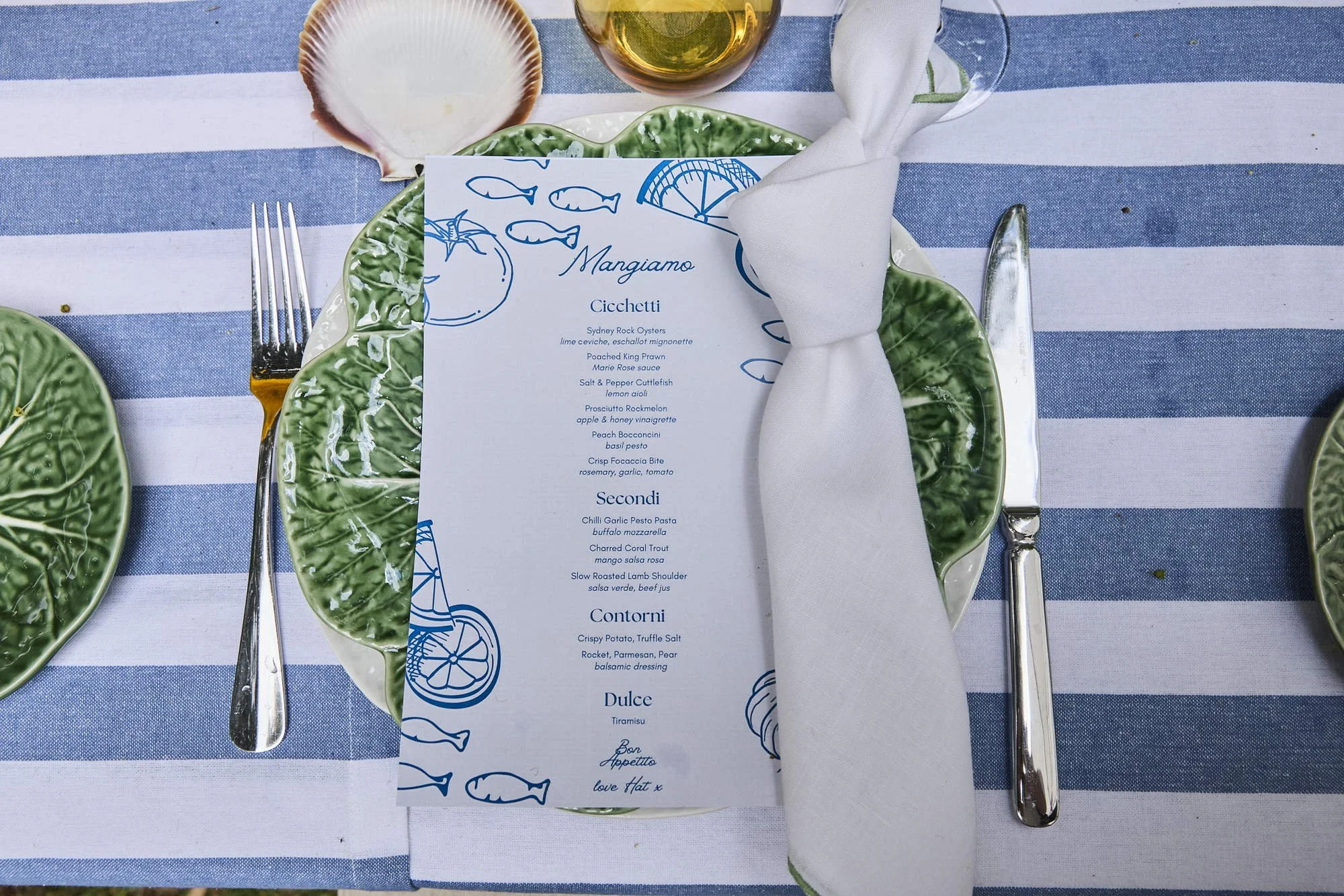 blue-and-white-stripes-tablecloth-09.jpg