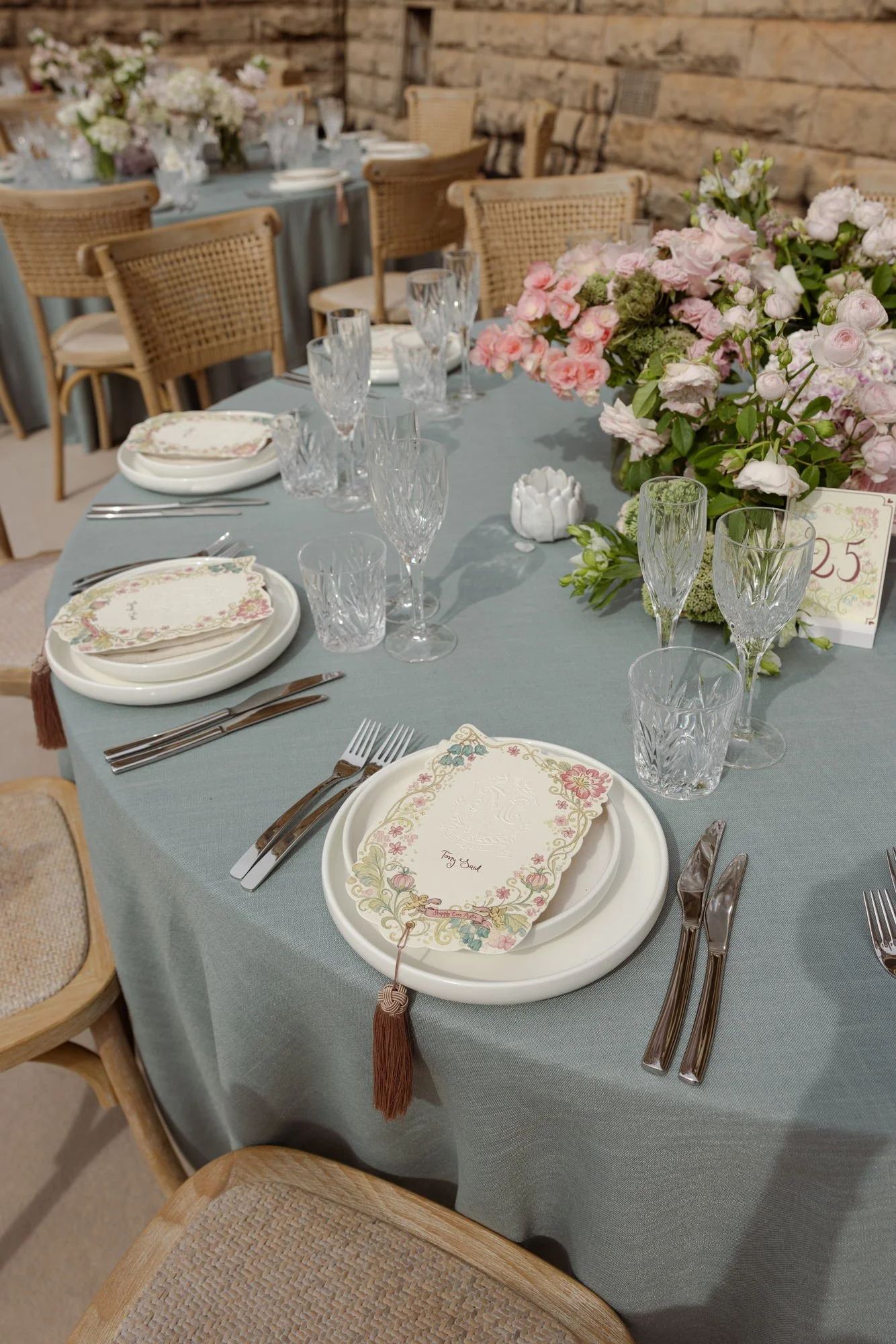sage-linen-mix-tablecloth-07.jpg