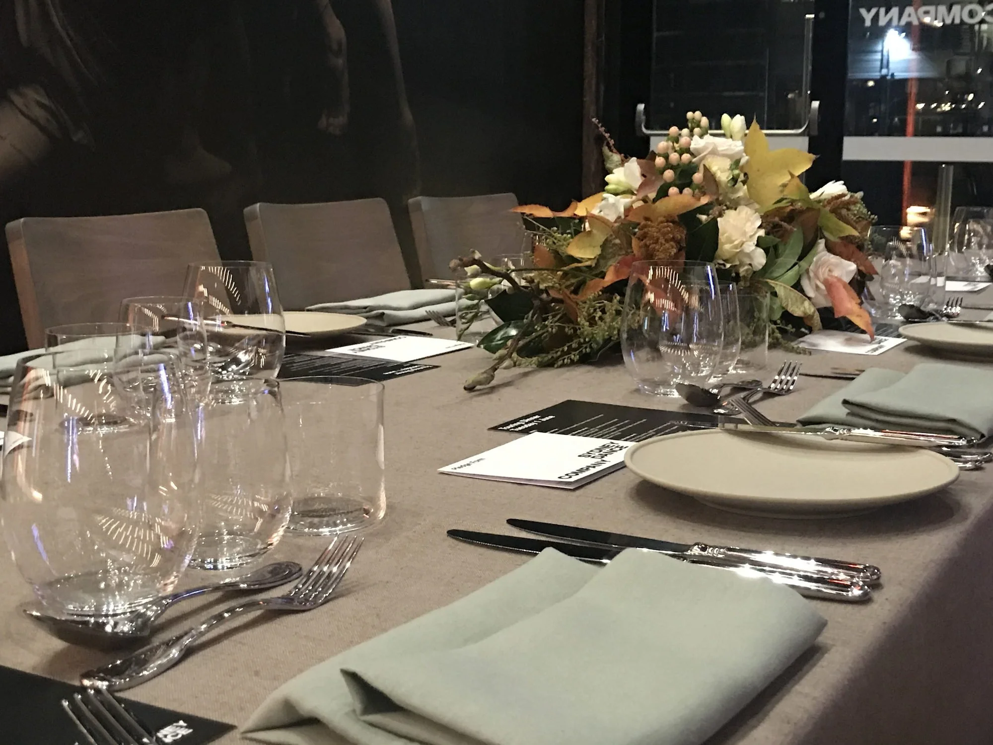 stone-linen-mix-tablecloth-06.jpg