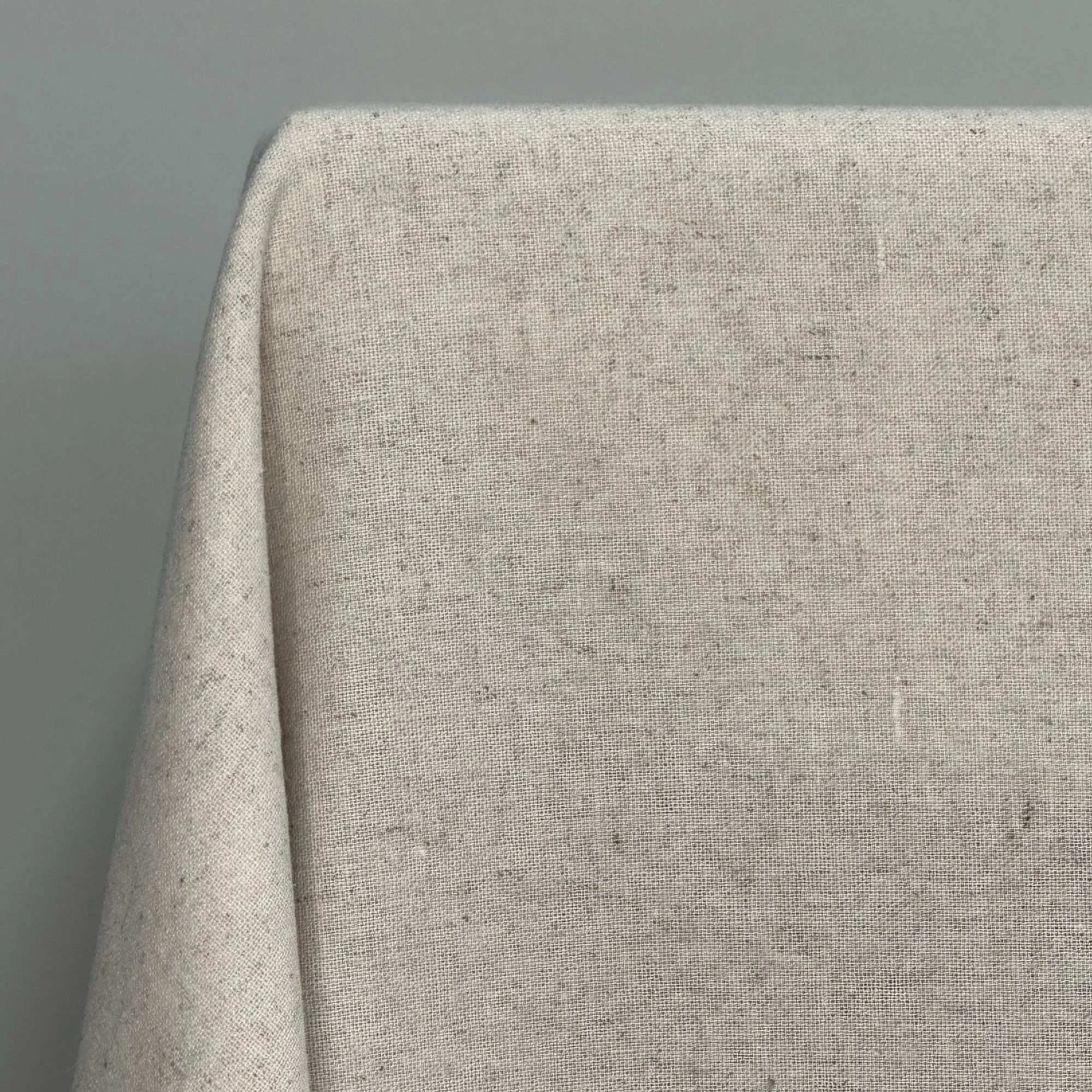 belgian-linen-tablecloth-01.jpg