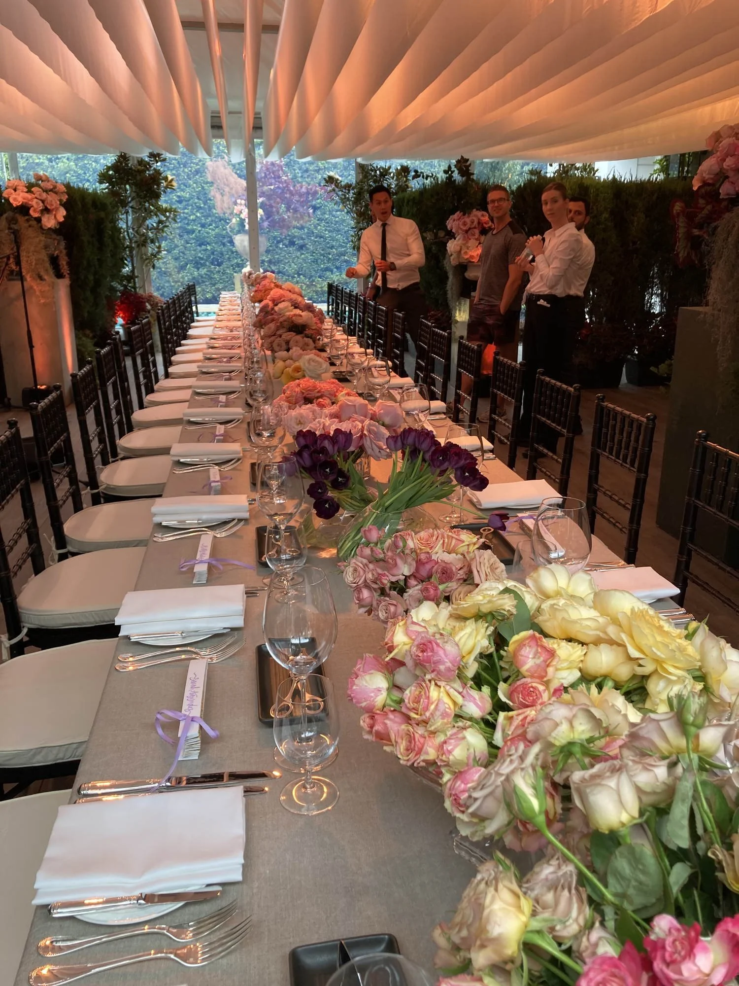 belgian-linen-tablecloth-02.jpg