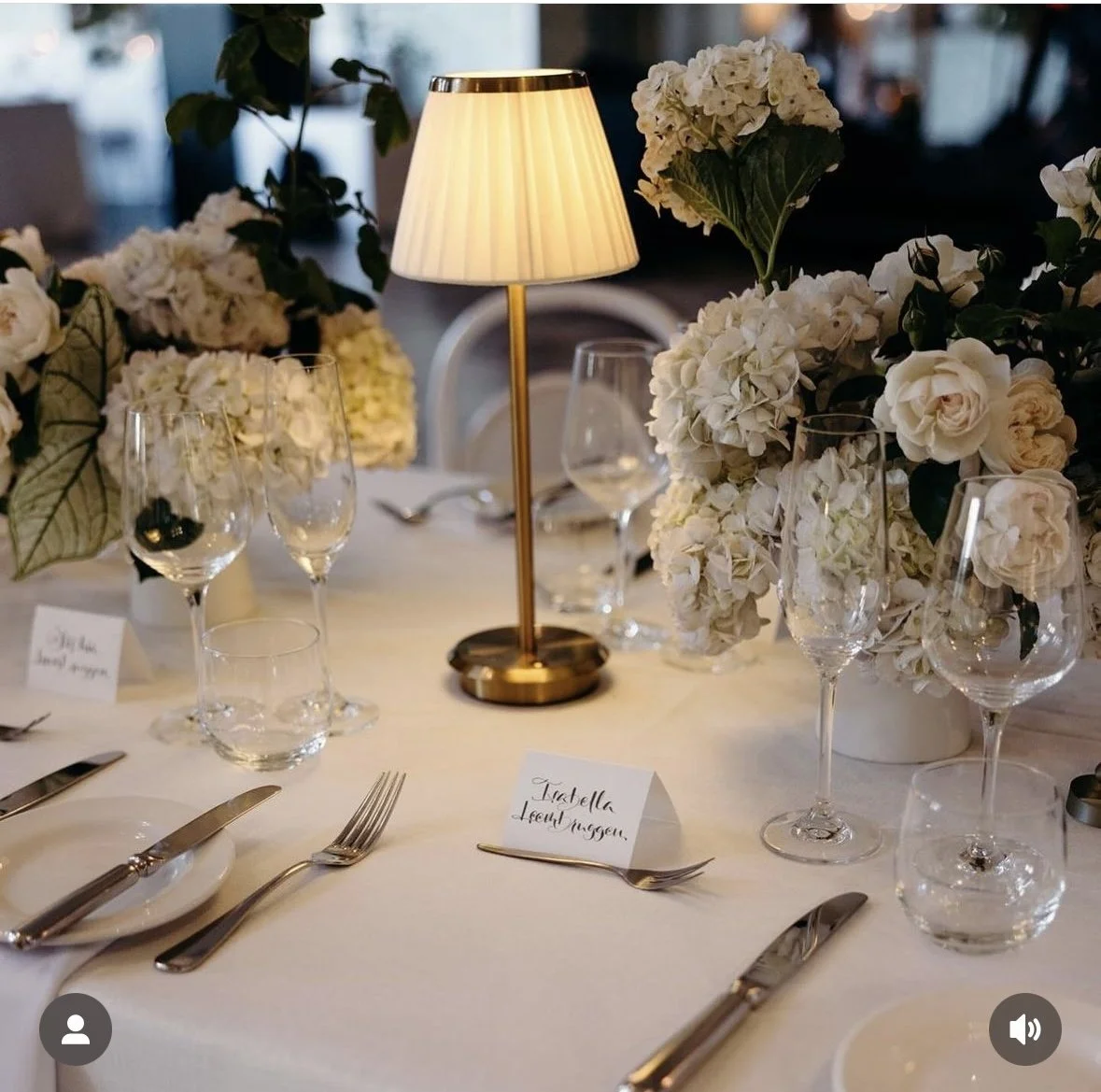 white-caress-tablecloth-03.jpg