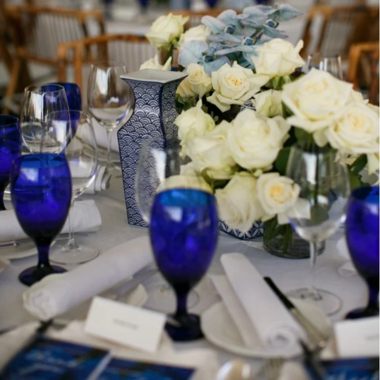 stemmed-goblet-cobalt-blue-03.jpg