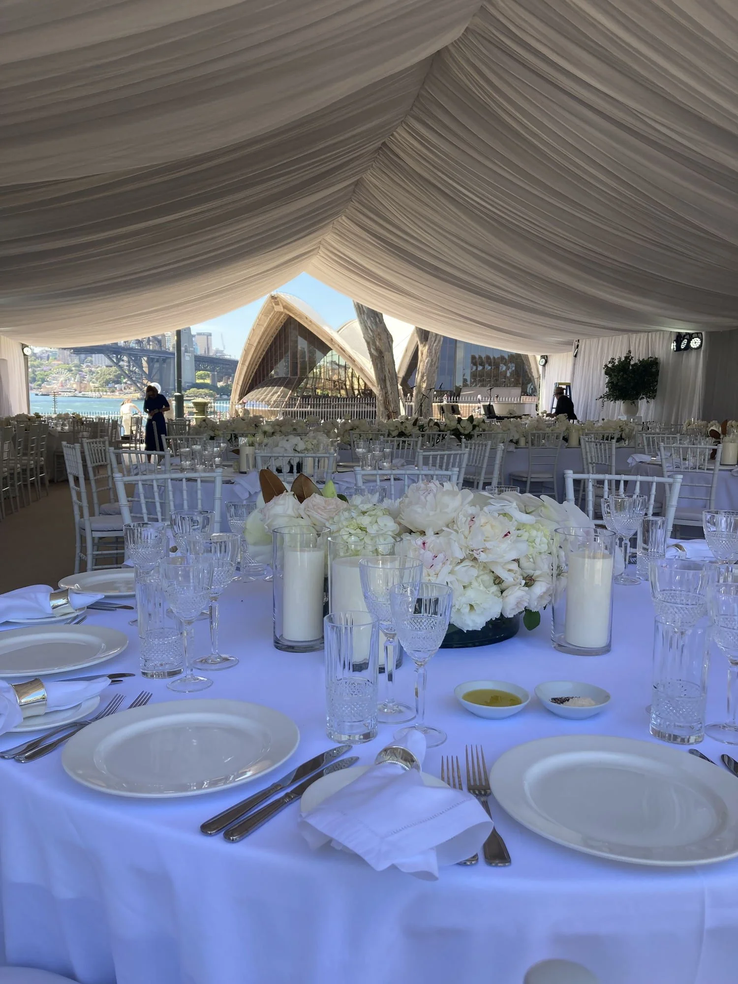 ascot-royal-bone-main-service-plate-02.jpg