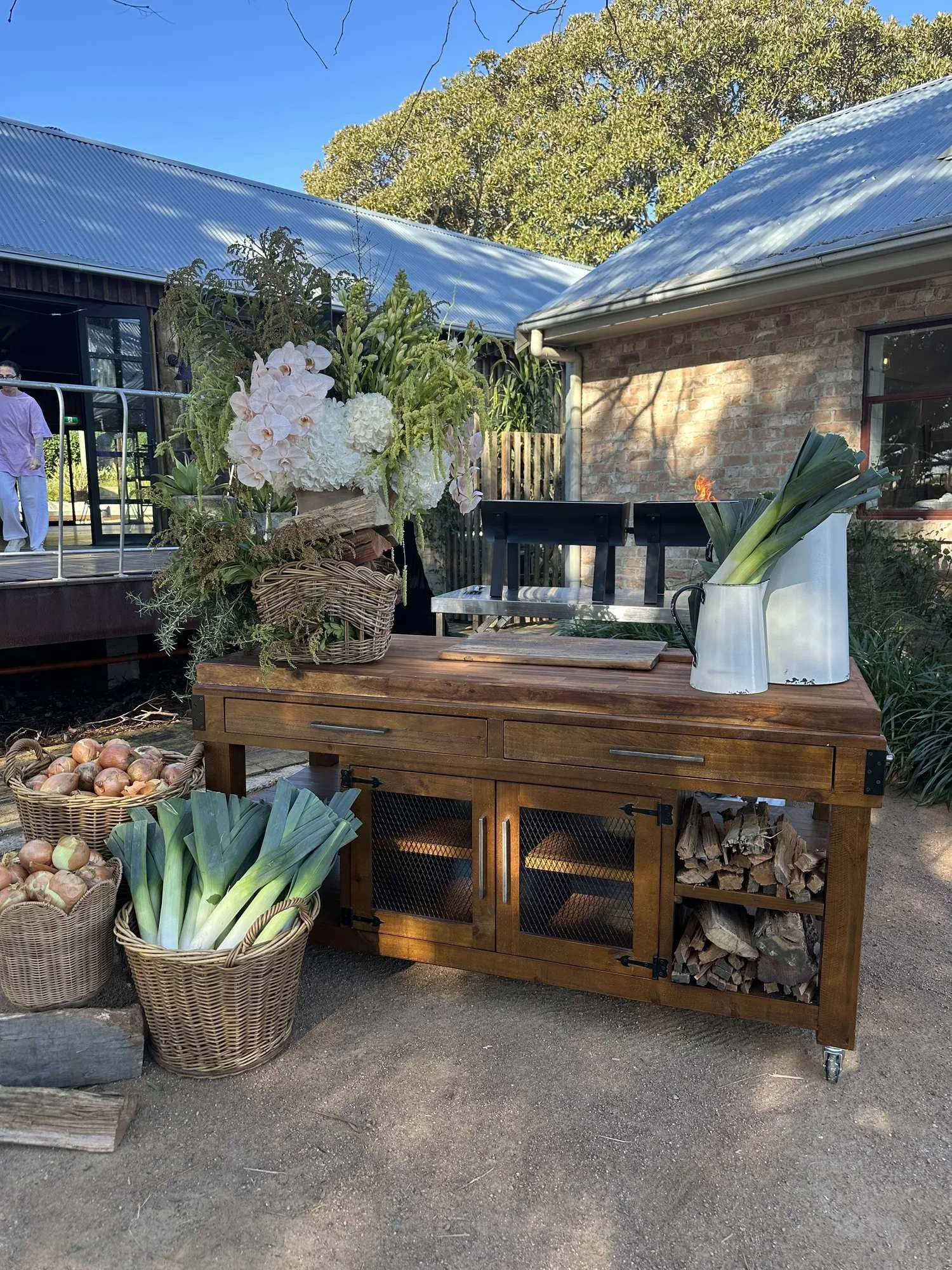 rustic-food-station-02.jpg