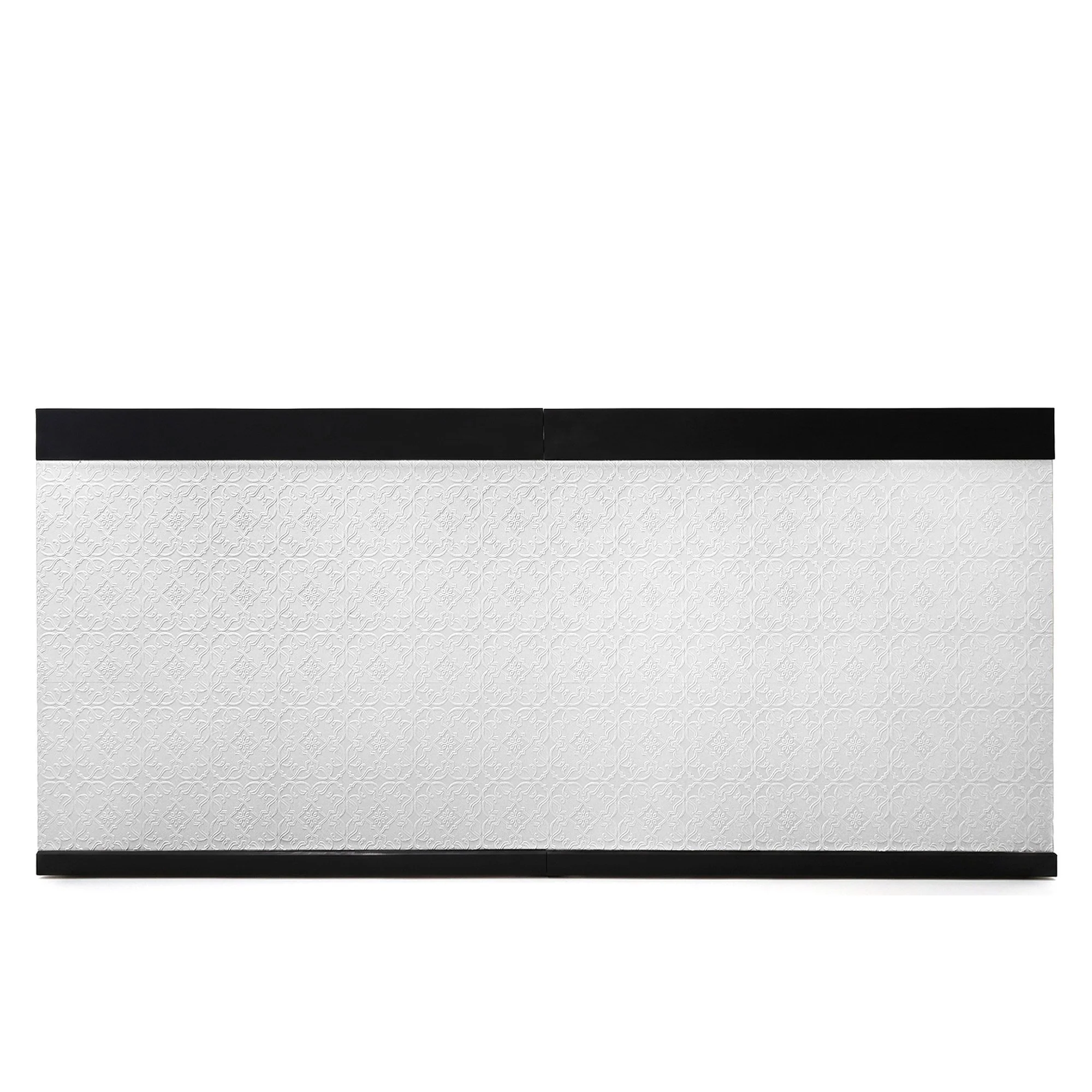 bar-black-with-white-embossed-facade-01.jpg