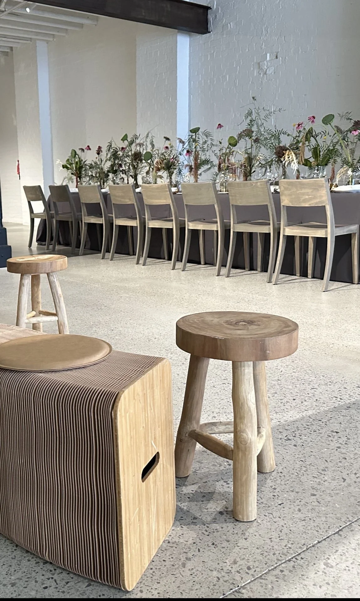 cancun-wooden-stool-02.jpg
