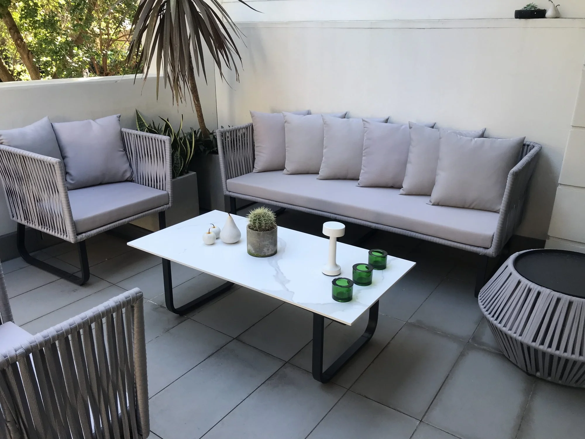bola-coffee-table-02.jpg