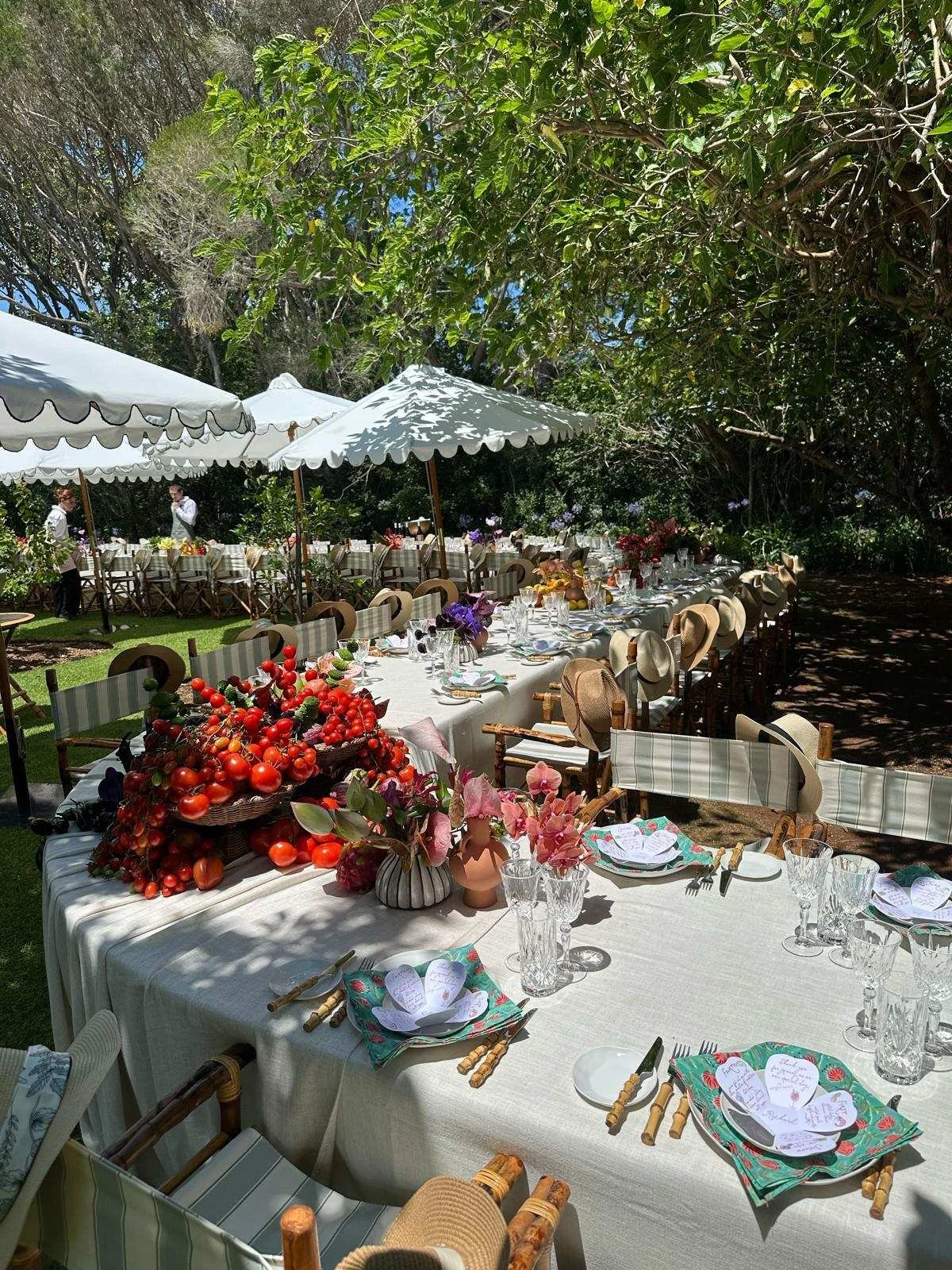 serpentine-table-05.jpg