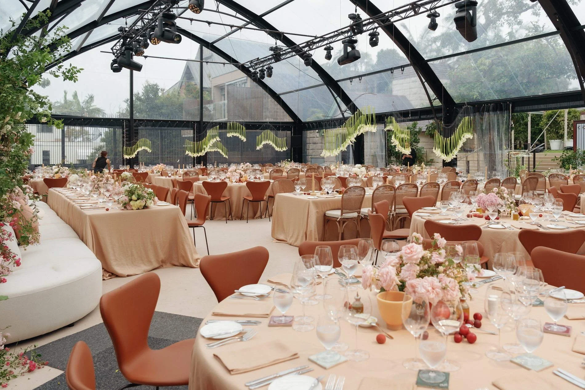 le-palais-marquee-04.jpg
