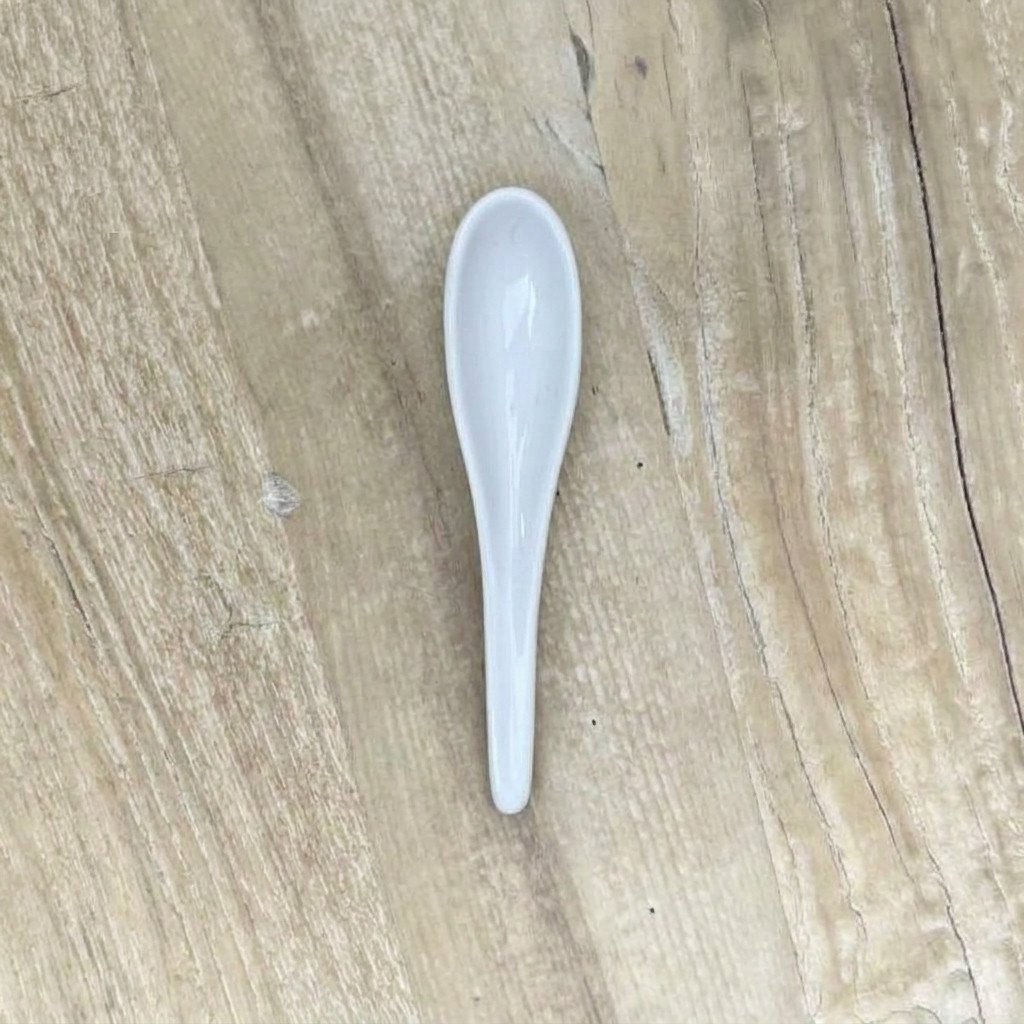 flax-canape-spoon-white-02-mood.jpg