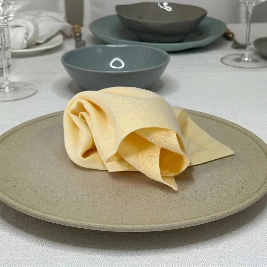 buttercup-linen-napkin-01.jpg
