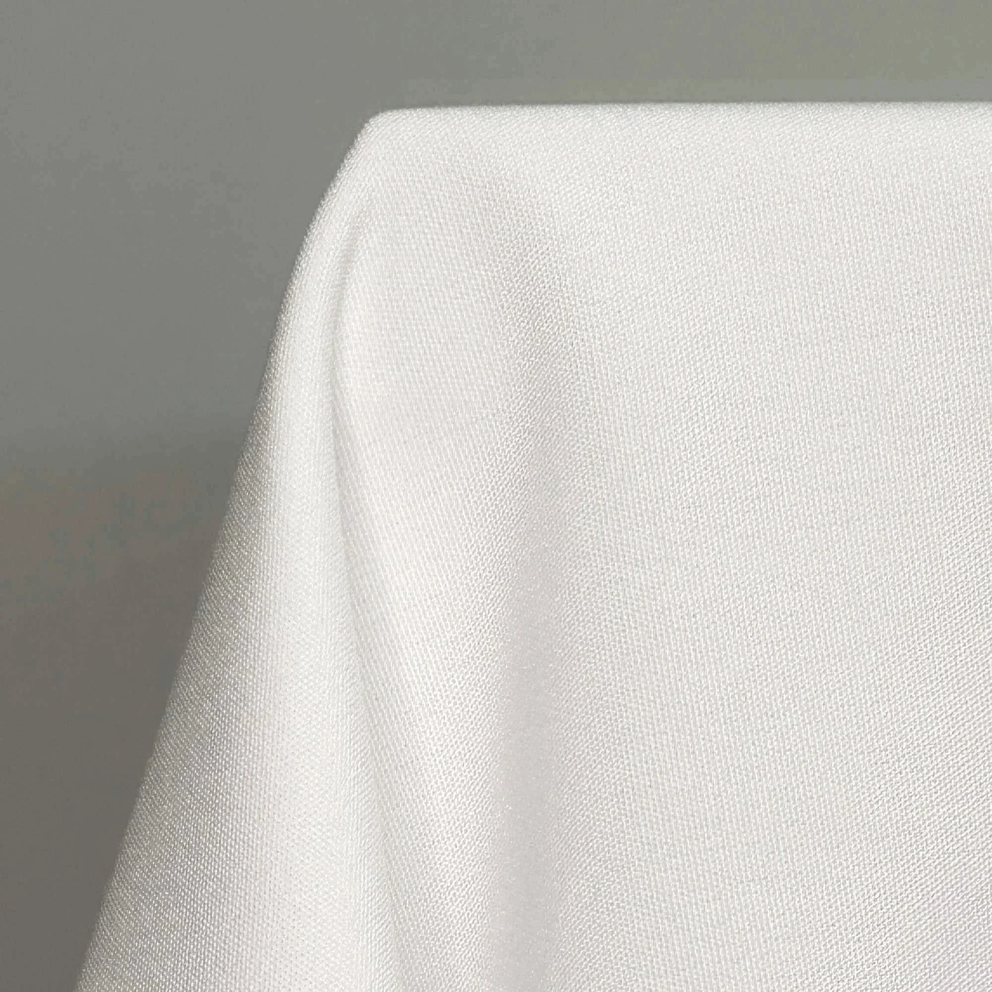 white-caress-tablecloth-01.jpg