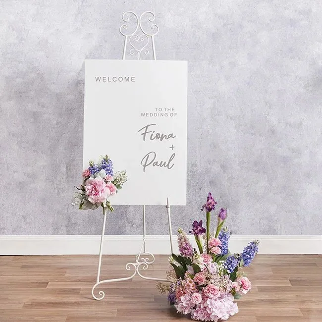 easel-elegant-white-extra-large-03-mood.jpg