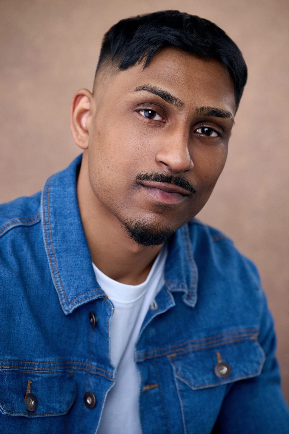 Robin Ravi