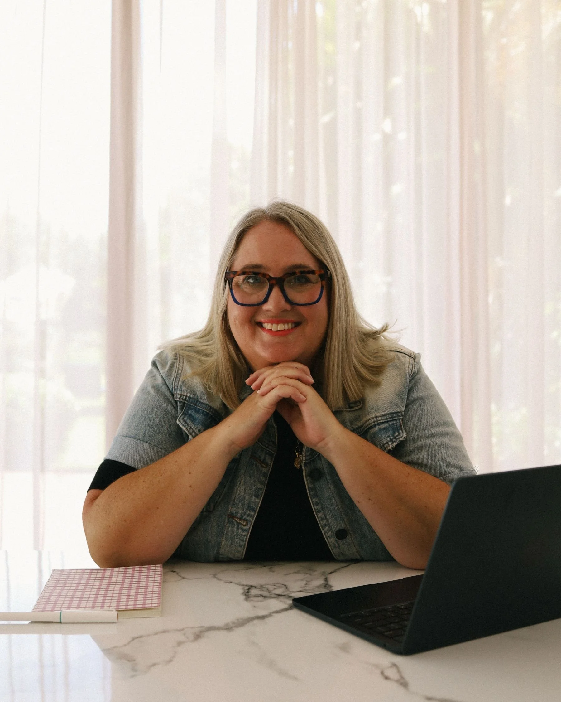 Amanda Viviers a facilitator in personal development and personal growth for women.