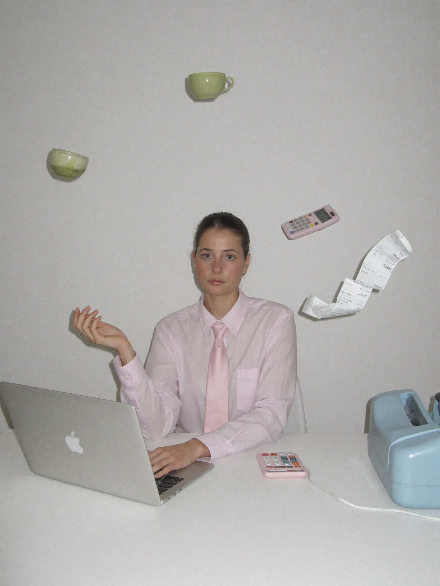 Portrait de Mathilde Terrasse, directrice artistique et fondatrice de Thild Creative.