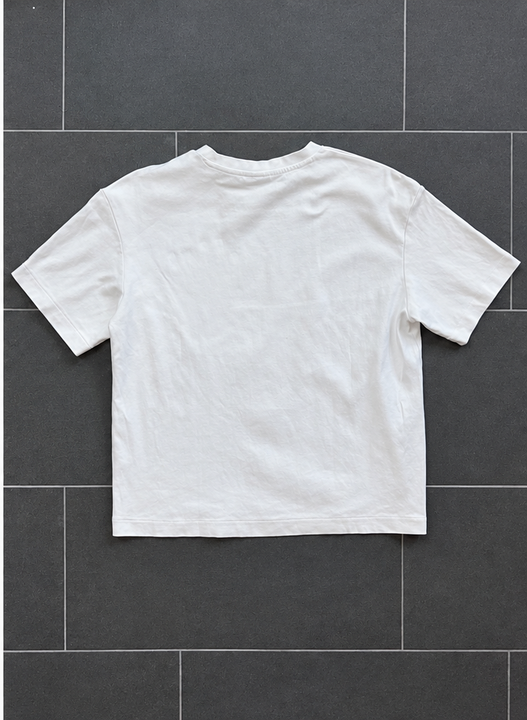 tshirt_hinten_gleichmaessige_belichtung.png
