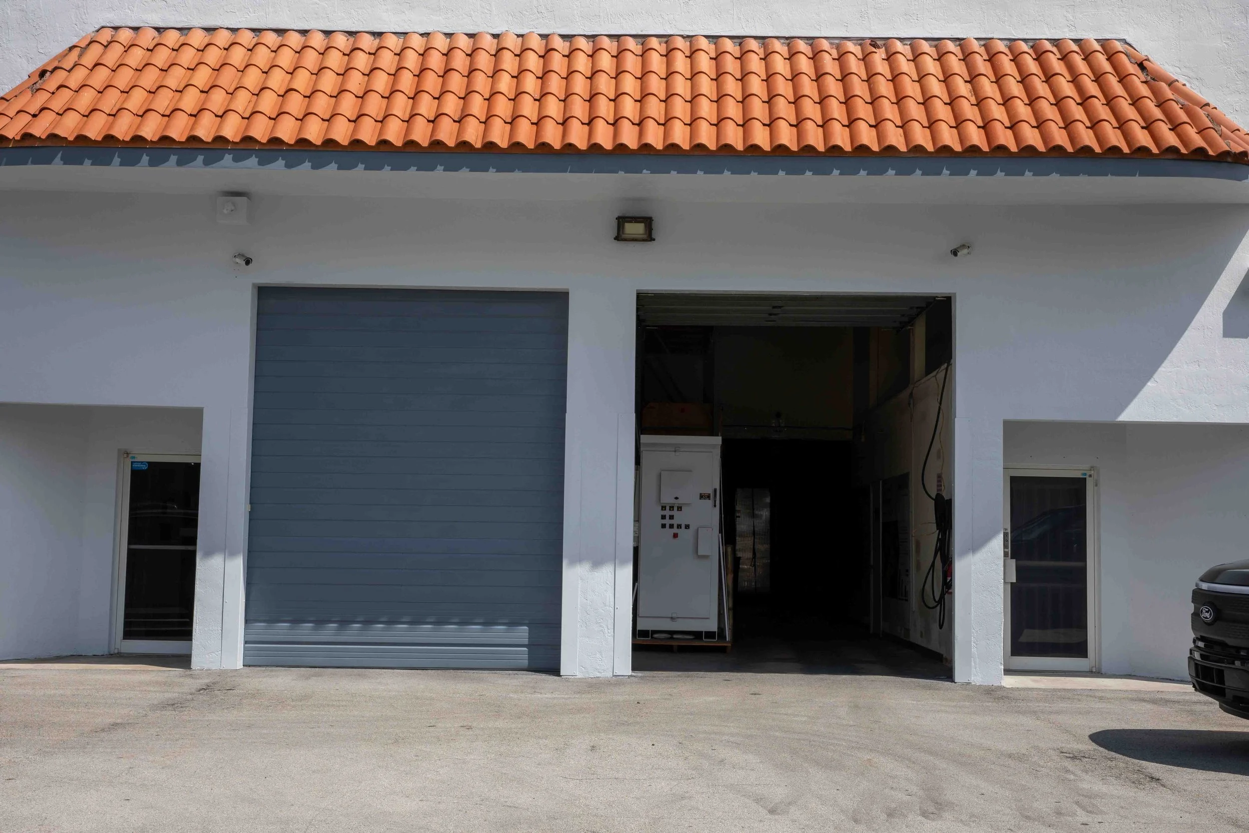 Your Home’s First Impression: Why Exterior Paint Speaks Loudly