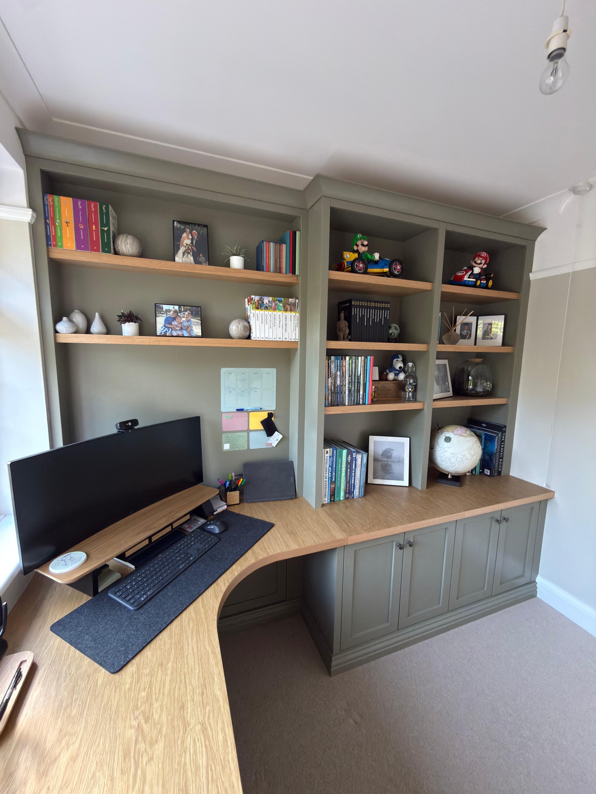 Office Room - Oak desk with above shelving 