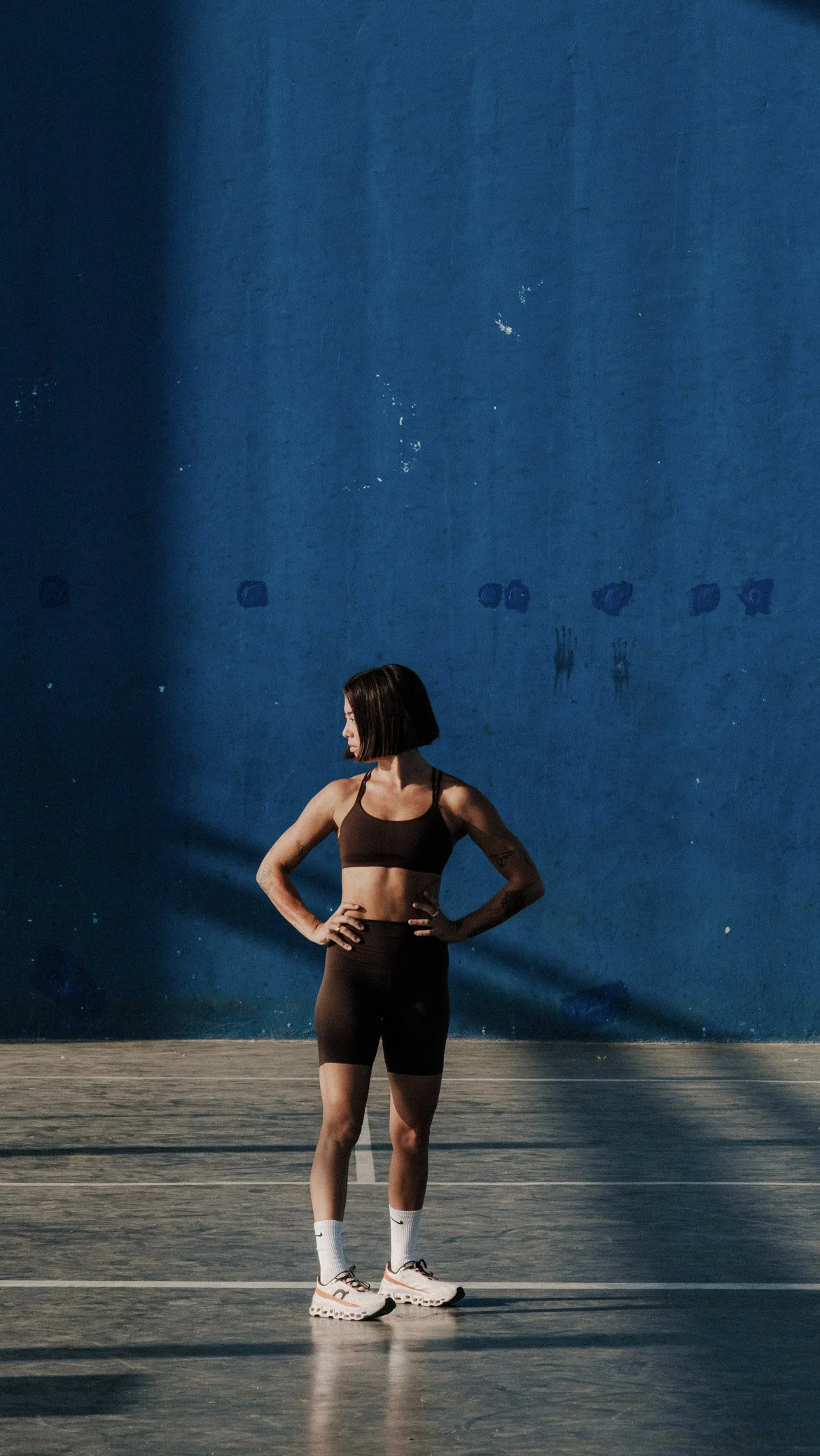 Claris the founder of the wholesome kitchen concentrated to bring the most of your sessions, through deep personalized workouts.