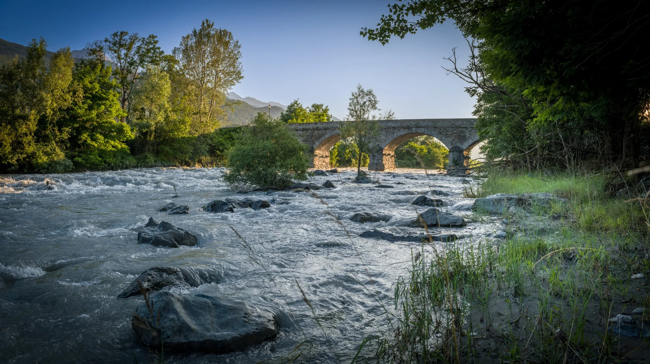 Ponte antico di San Giorio di Susa.