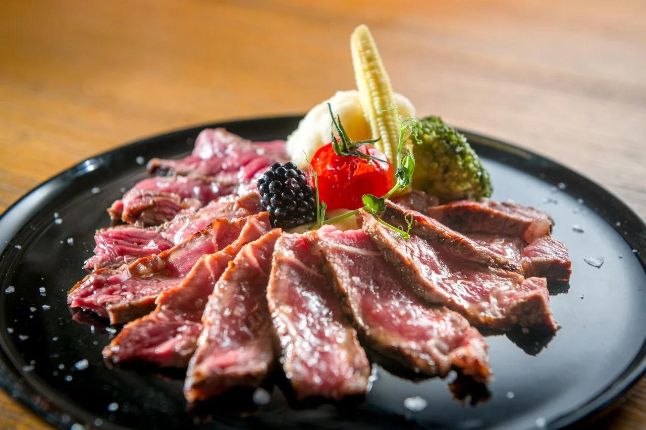Tagliata di Fassona dell'Antica Osteria Feudo San Giorio.