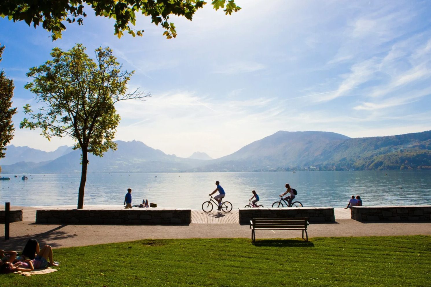 RS56747_Balade_a_velo_au_bord_du_lac-Francoise_Cavazzana-8673-1920px%2B%25282%2529.png