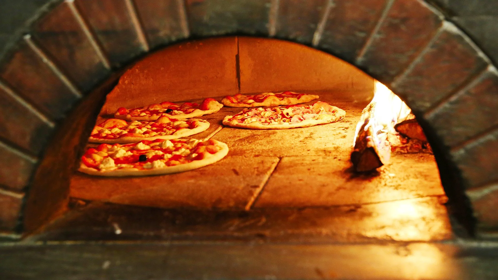 Pizzeria Da Rudy, Roccaprebalza, frazione di Berceto