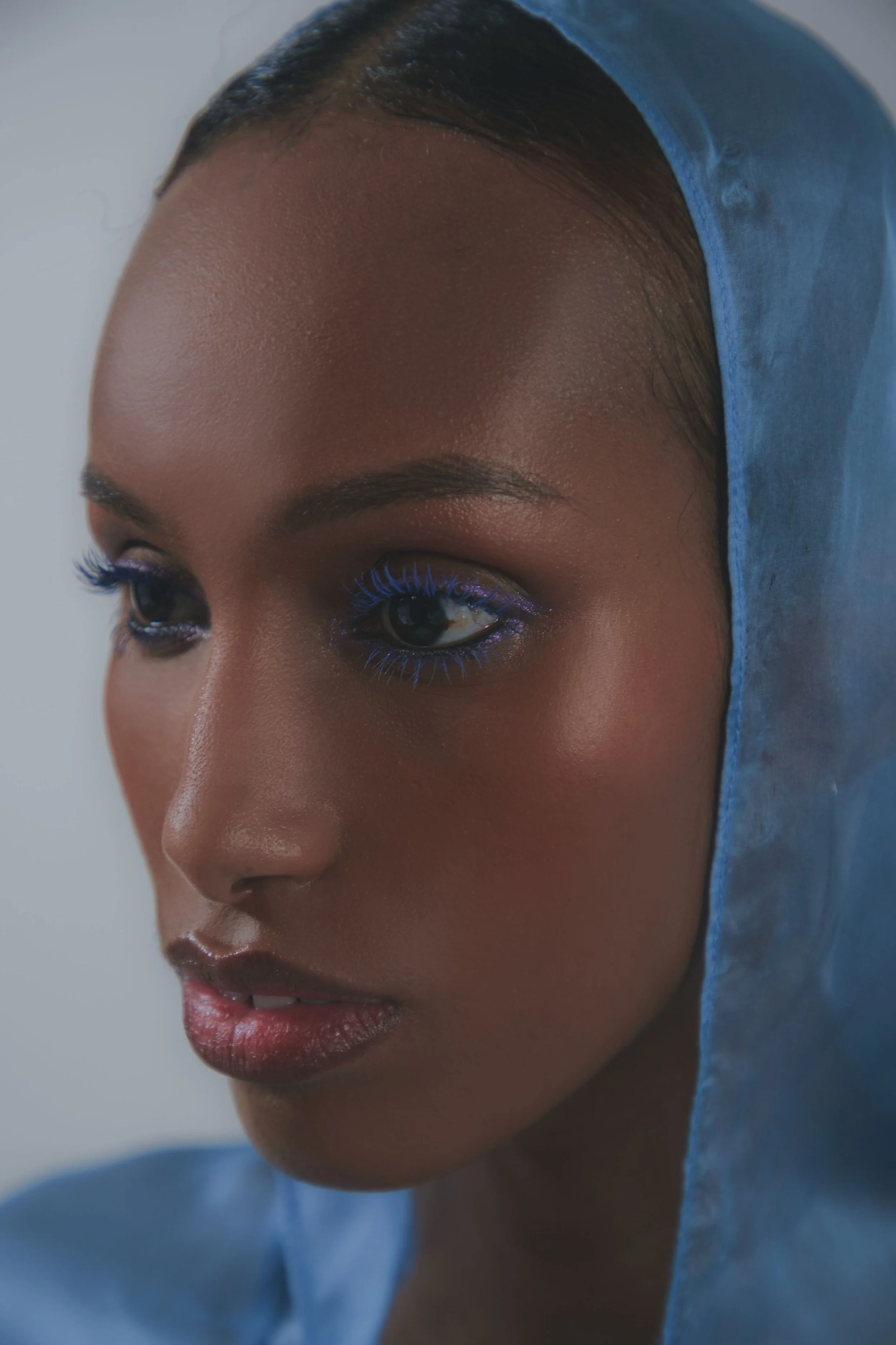 43-miriam-spanu-make-up-artist-main-book.jpg (Copy)
