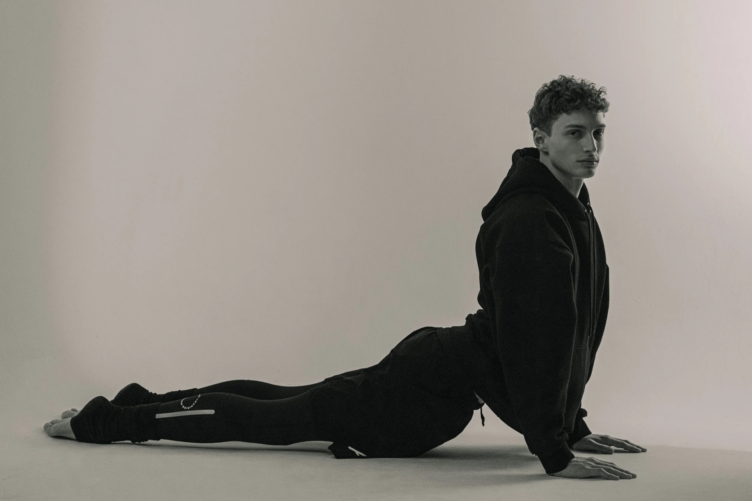 16-kamil-hendrych-fashion-photographer-main-book.jpg (Copy)