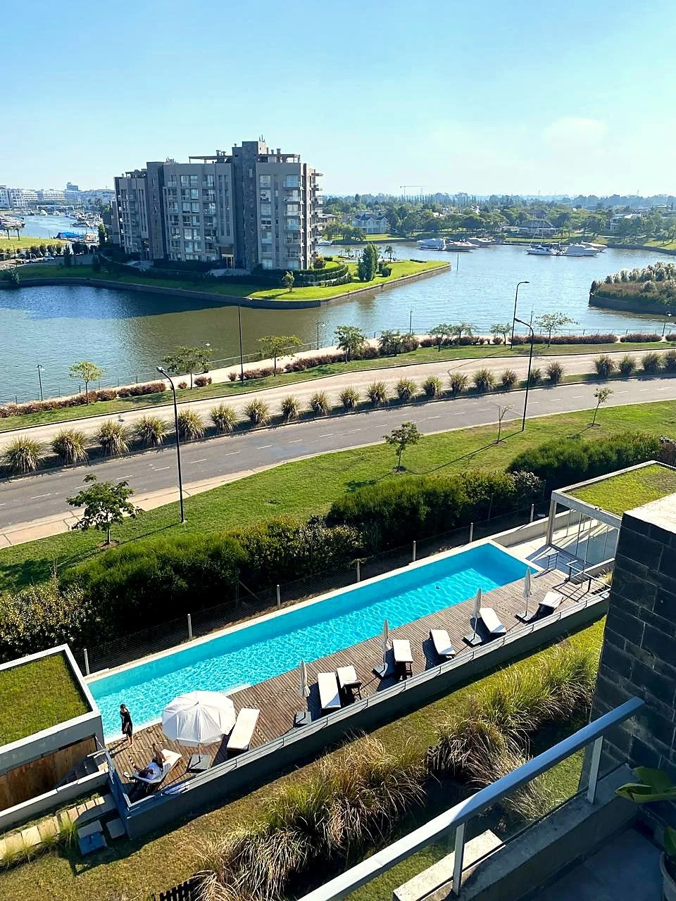 Waterfront balcony overlooking the river at Qbay Yacht, Nordelta.