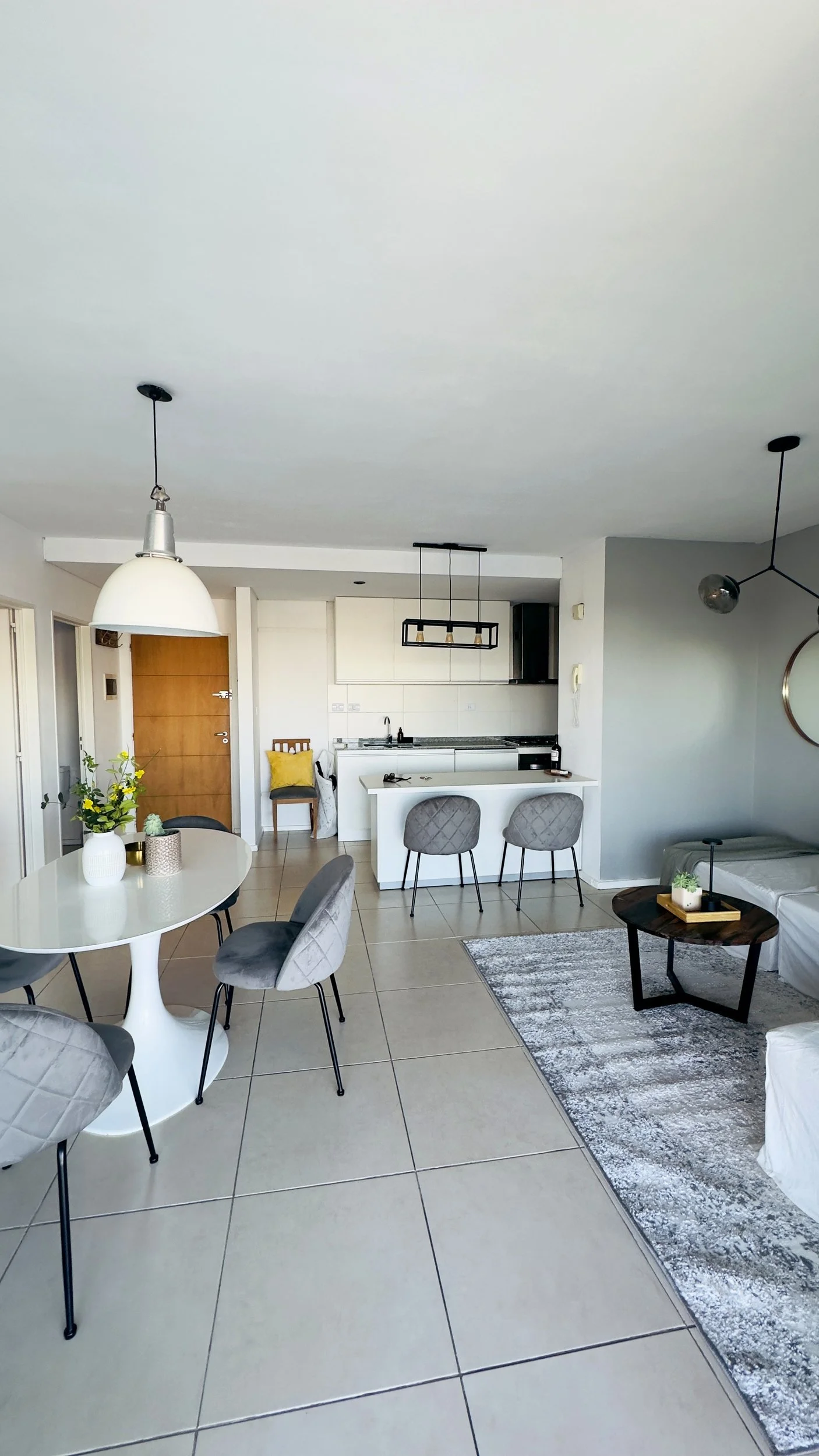 Furnished waterfront apt temporary rental Nordelta